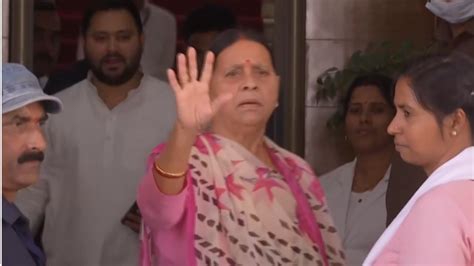 Bihar CBI Raids Former Bihar CM Rabri Devis Residence In Patna News