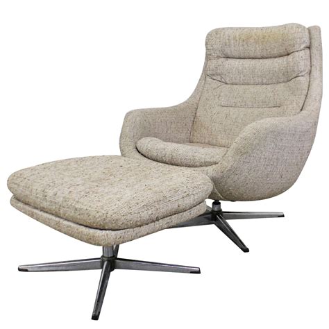 Mid Century Modern Overman Ab Swedish Chrome Swivel Lounge Chair And