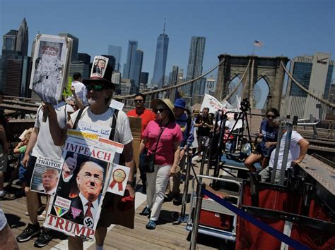 Las Protestas Contra Trump Inundan EEUU Internacional