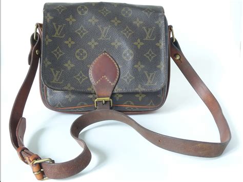 long time loved louis vuitton.... can't find model's name | Collectors