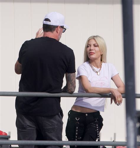 Tori Spelling Reunites With Estranged Husband Dean Mcdermott After