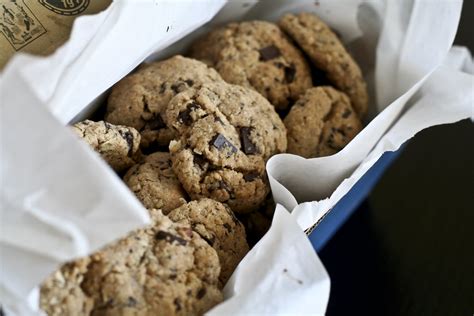 Chunky Oatmeal Almond Chocolate Chip Cookies Bitchin Camero