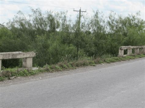 Evidente Deterioro De Puente Sobre Dren