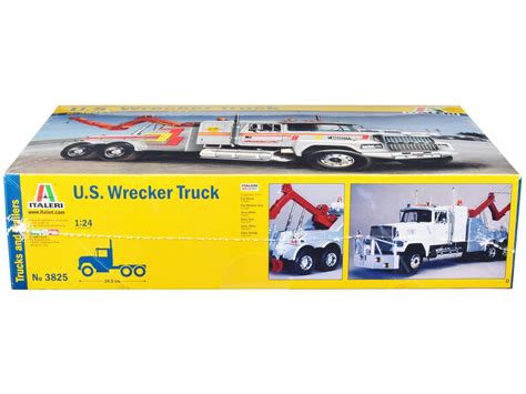 Skill 4 Model Kit U.S. Wrecker Tow Truck 1/24 Scale Model by Italeri ...