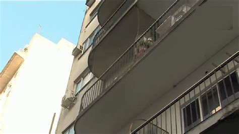 Una pelea entre dos hombres terminó a los cuchillazos en un edificio de