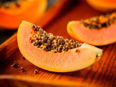 Qué beneficios tiene comer papaya todas las mañanas