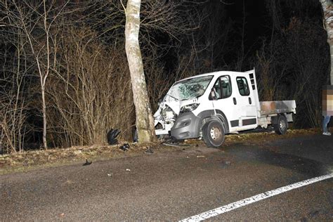 Oberuzwil Selbstunfall Fahrer Alkoholisiert Sg Ch