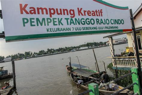 Mengintip Proses Produksi Pempek Tanggo Rajo Cindo Di Palembang