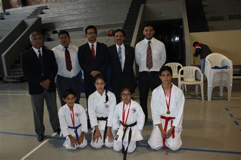 DEPORTES DE AREQUIPA 100 niños en gran campeonato escolar de karate