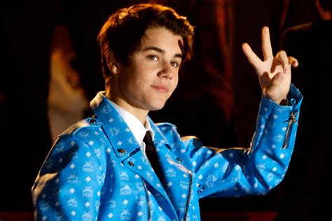 Half Of Justin Bieber S Twitter Followers Are Fake Report Claims