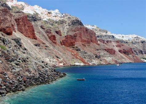 8 Best Santorini Boat Tours