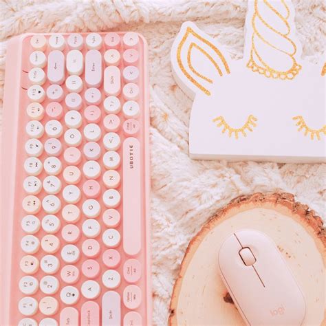 #kawaii #pink #keyboard #aesthetic #pastel | Ipad keyboard, Gamer room, Kawaii