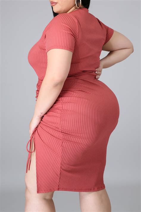 Wholesale Watermelon Red Sexy Casual Plus Size Solid Slit O Neck Short