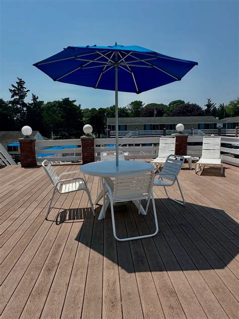 breezeway resort misquamicut ri 9