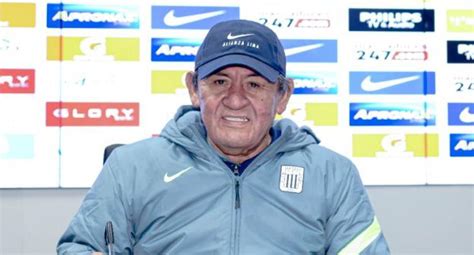 Alianza Lima Hugo Sotil Se Convirti Oficialmente En Embajador Leyenda