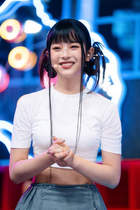 Pham Hanni Image #320418 - Asiachan KPOP Image Board