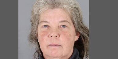 Lehrerin hat Sex mit 14 Jähriger Schüler findet Porno oe24 at