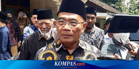 Menko PMK Ungkap Pesan Jokowi Dalam Peringatan 50 Tahun Ponpes Ngruki