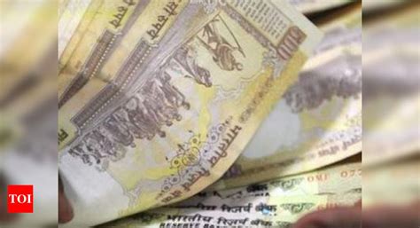 Rs 1 Crore In Old Currency Seized From Businessmans House Lucknow