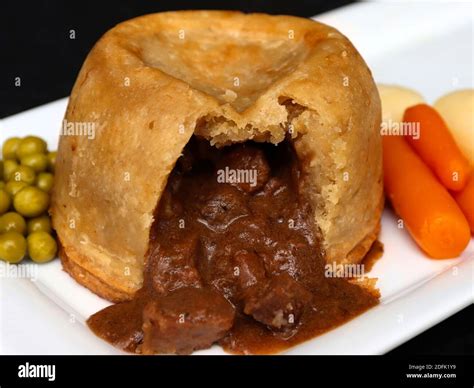 Suet Pudding Carrots Peas Hi Res Stock Photography And Images Alamy