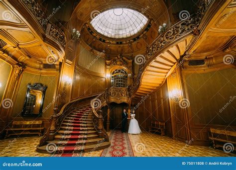 Newlyweds Posing in Gorgeous Rich Interior of Old Classic Mansion Stock ...