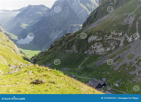 La Chaîne De Montagnes D Alpstein Appenzell En Suisse Avec Le