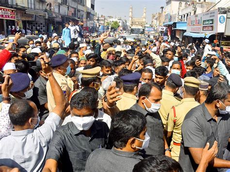 పాతబస్తీలో హై అలర్ట్ ఫొటోలు High Alert In Hyderabad Old City Photo