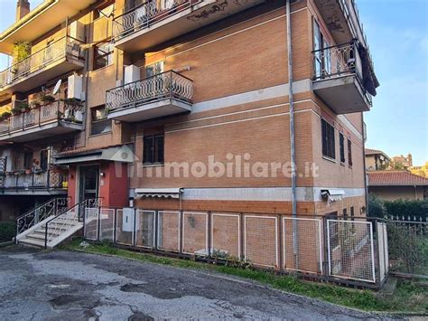 Vendita Appartamento In Via Tuscolo Monte Porzio Catone Buono Stato