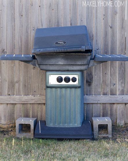 Upcycle Old Broken Bbq Grill Turned Into Awesome Planter Bbq Grill