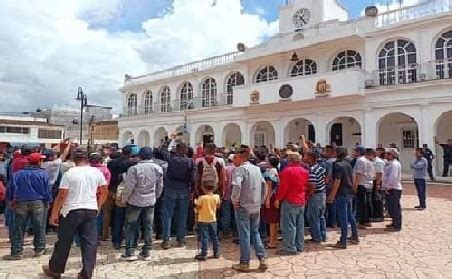 Retienen A Funcionario Del IMSS En Ocosingo Por La Muerte De La Maestra