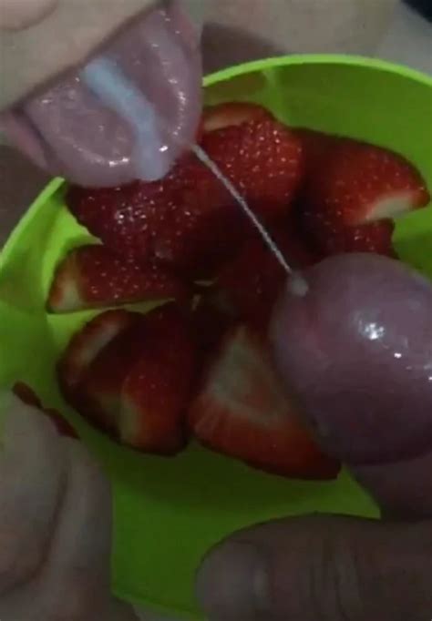 Fragole E Sperma Nude Pics XHamster