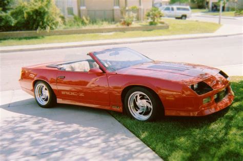 1988 CHEVROLET CAMARO IROC Z/28 CUSTOM CONVERTIBLE