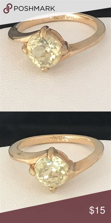 Avon Ring Solitaire Gold Tone Vintage Estate 4x Womens Jewelry Rings