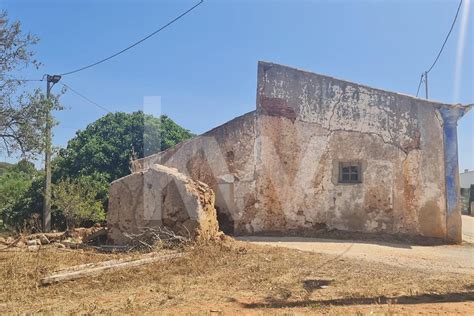 Conjunto De Moradias Para Reconstru O Rea Total De M