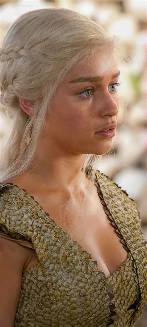 Daenerys Targaryen Emilia Clarke Game Of Thrones In 2023 Scarlett