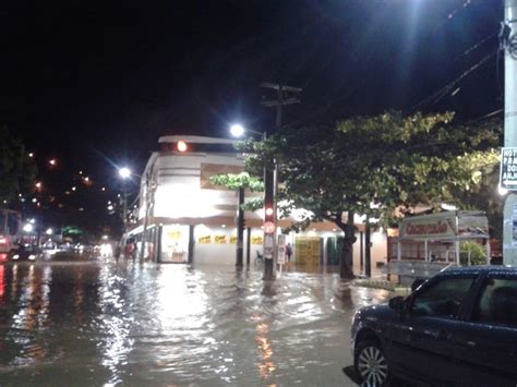 G Chuva Forte Alaga Ruas E Casas Em Cabo Frio E Arraial Do Cabo Rj