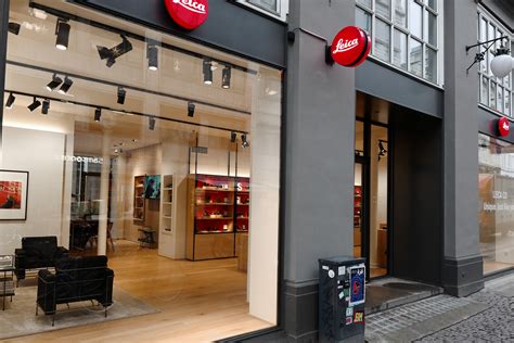 LEICA STORES