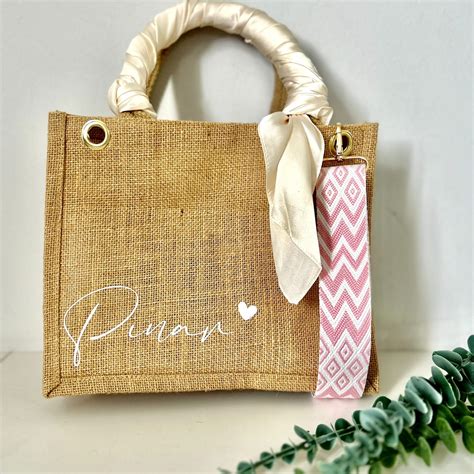 Personalisierte Jutetasche Jutetasche Mit Accessoires Etsy De