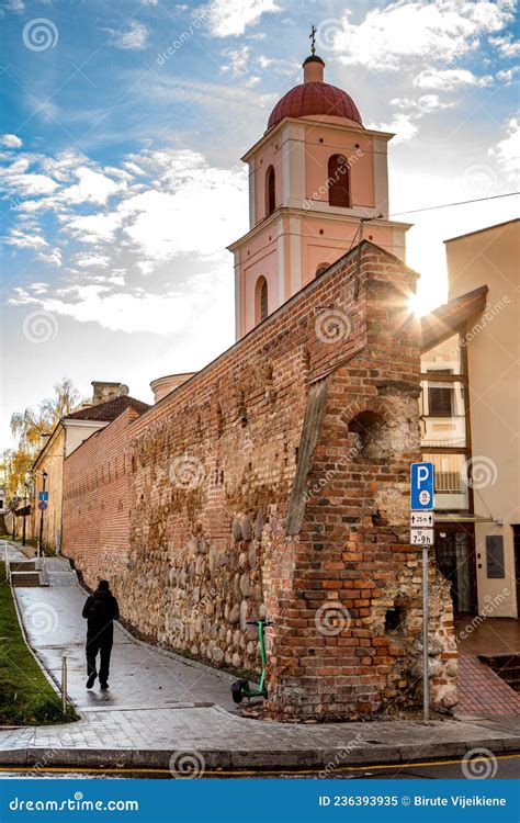 Mittelalterliche Stadtmauer Im Zentrum Der Altstadt In Litauen