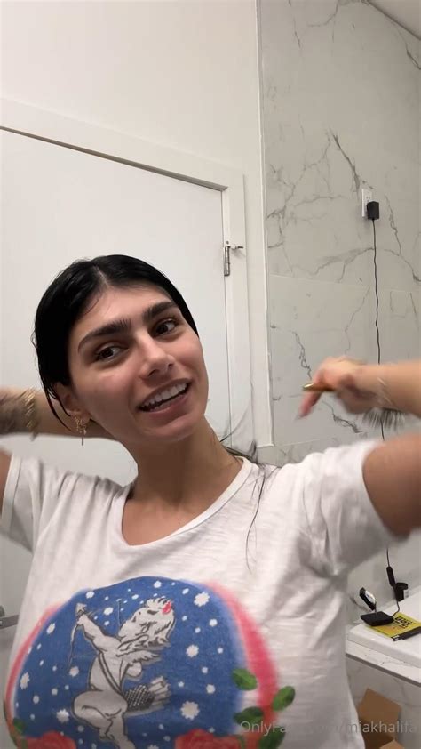 Mia Khalifa Nude Dressing After Shower Onlyfans Video Thotslife