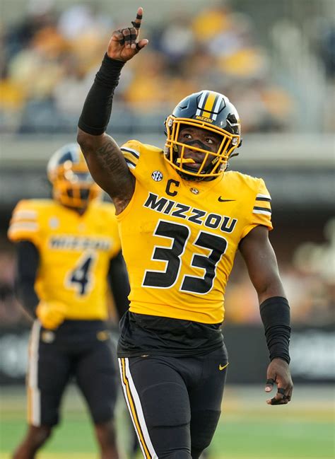 Lets Preview Mizzou Football Linebackers Could Tyron Hopper Be All