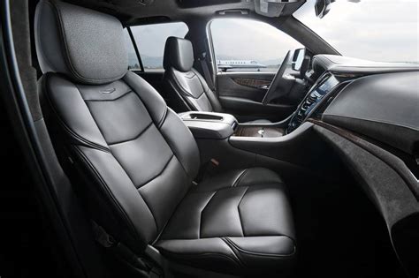 2020 Cadillac Escalade Pictures 139 Photos Edmunds