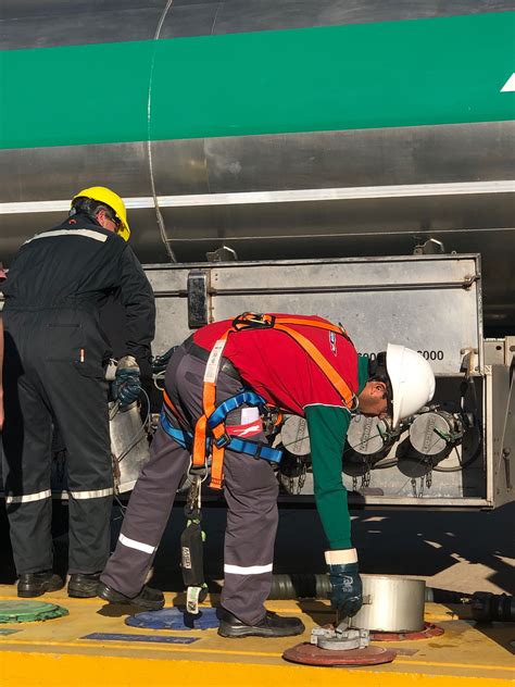 Seguridad Capacitaci N Sobre Descarga De Combustible En Viale