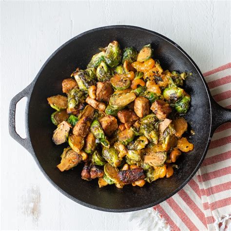 Lodge Chef Collection Seasoned Cast Iron Stir Fry Skillet