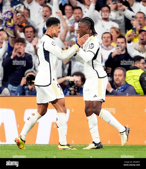 Jude Bellingham E Eduardo Camavinga Del Real Madrid Festeggiano Il Loro