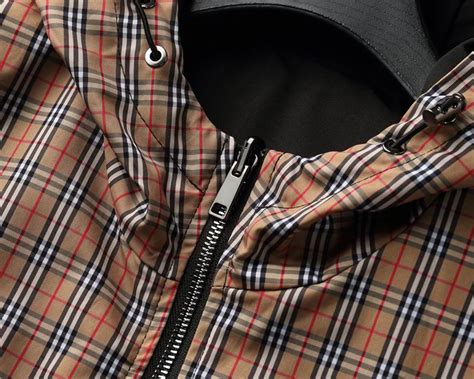 Burberry M Xl Y