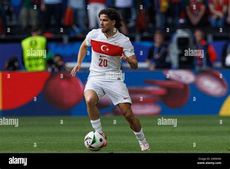 Ferdi Kadioglu è Stato Visto Durante La Partita Di Uefa Euro 2024 Tra