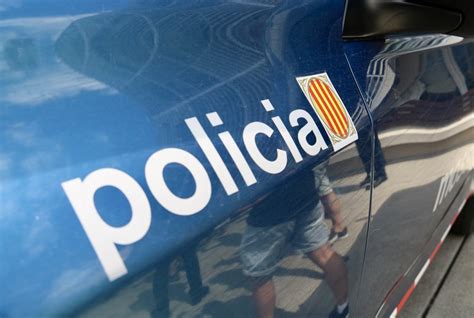 Detenen Quatre Homes Per Agredir Dos Persones Sense Llar G Busquets