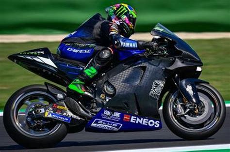 Ekspresi Senang Fabio Quartararo Jajal Prototype Yamaha Yzr M