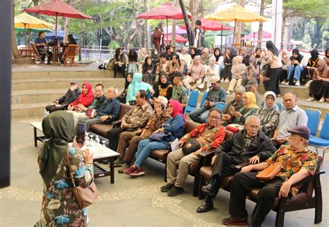 PEMBUKAAN PAMERAN BALIK BANDUNG GENESIS RUANG RUPA RASA DAN RASIO